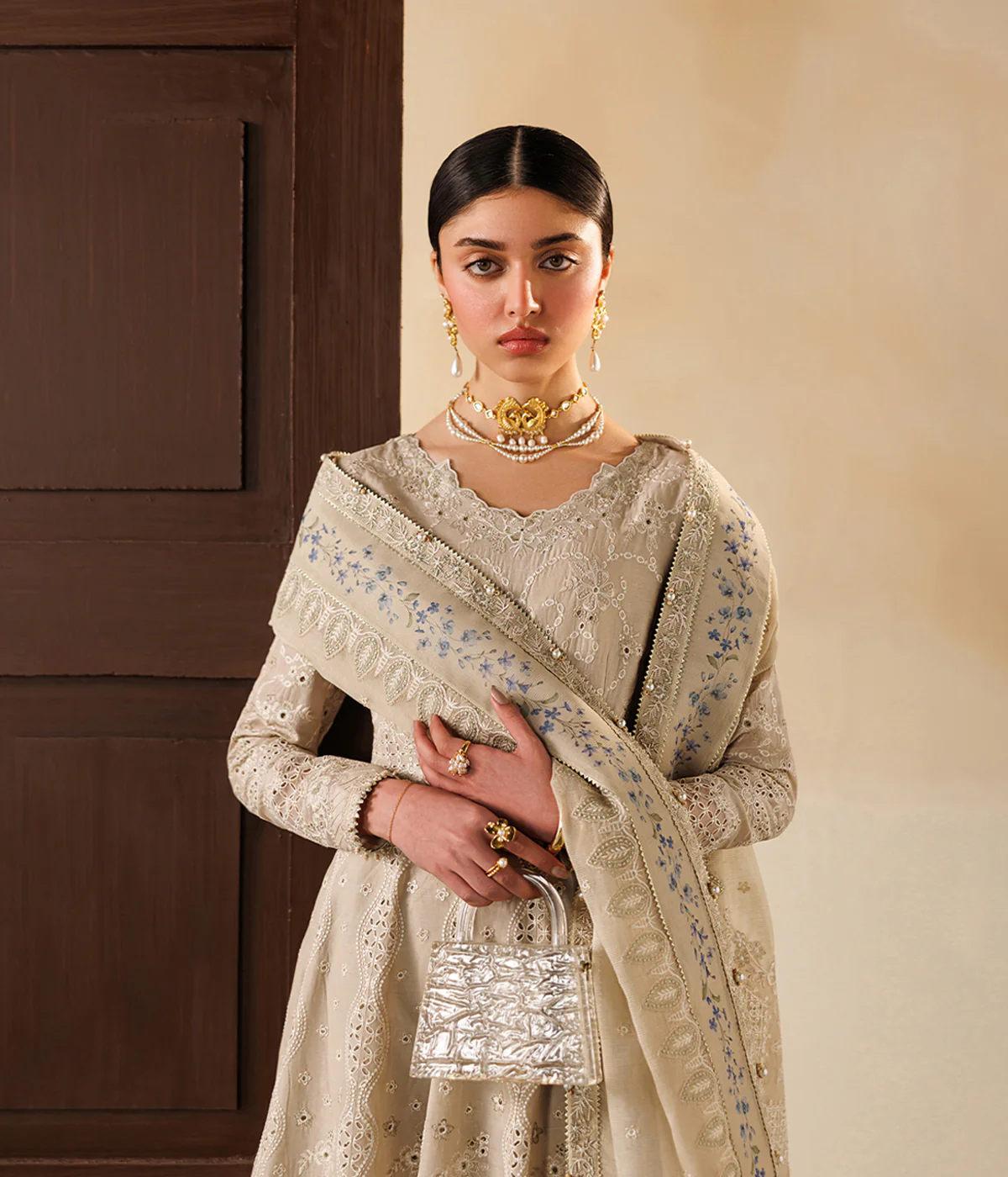 Timeless Elegance, Exquisite Artistry